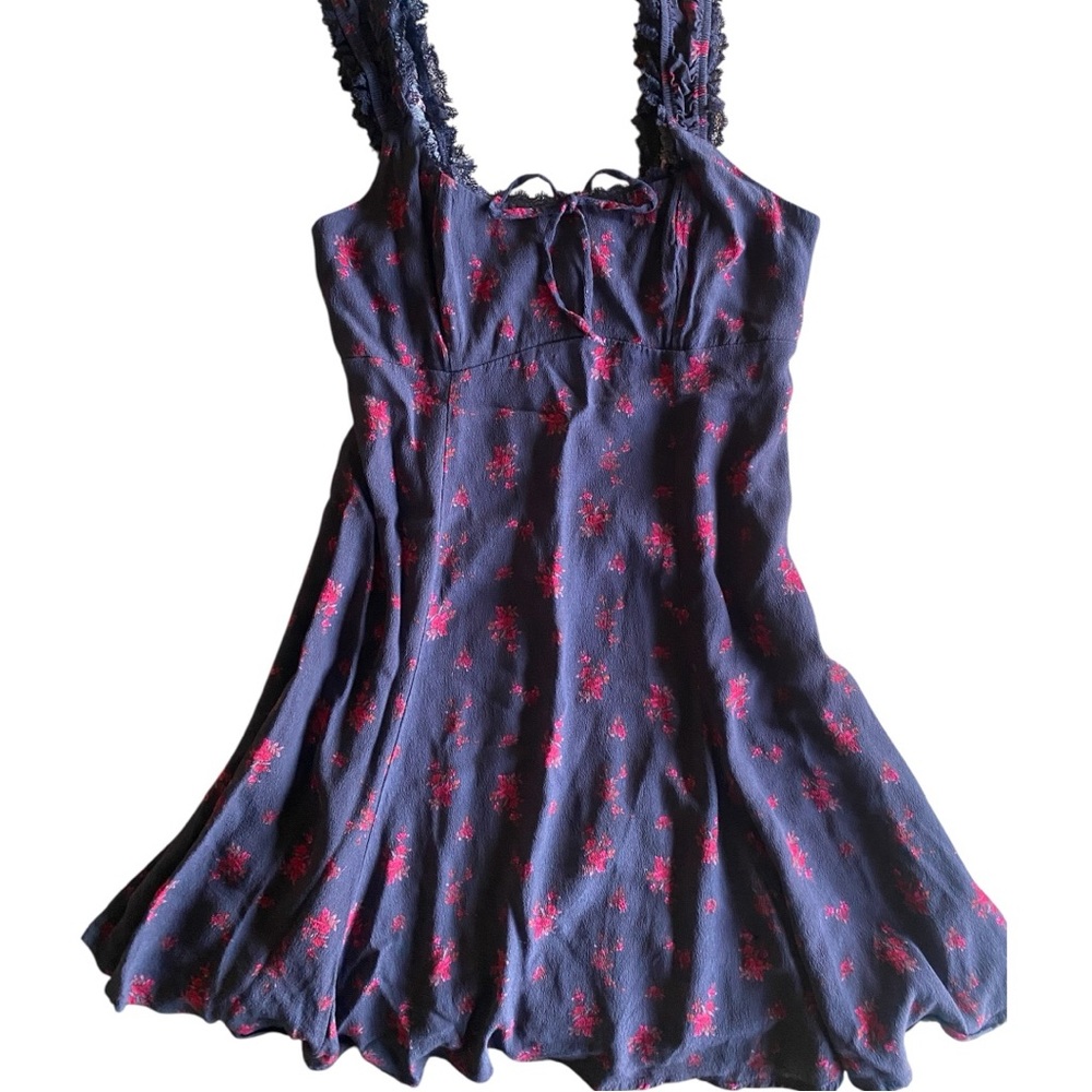 NWOT Wild Fable Women's Cap Sleeve Mini Fit and Flare Dress - Navy Blue Floral M